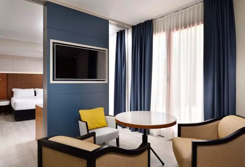 スイート, Four Points By Sheraton Siena