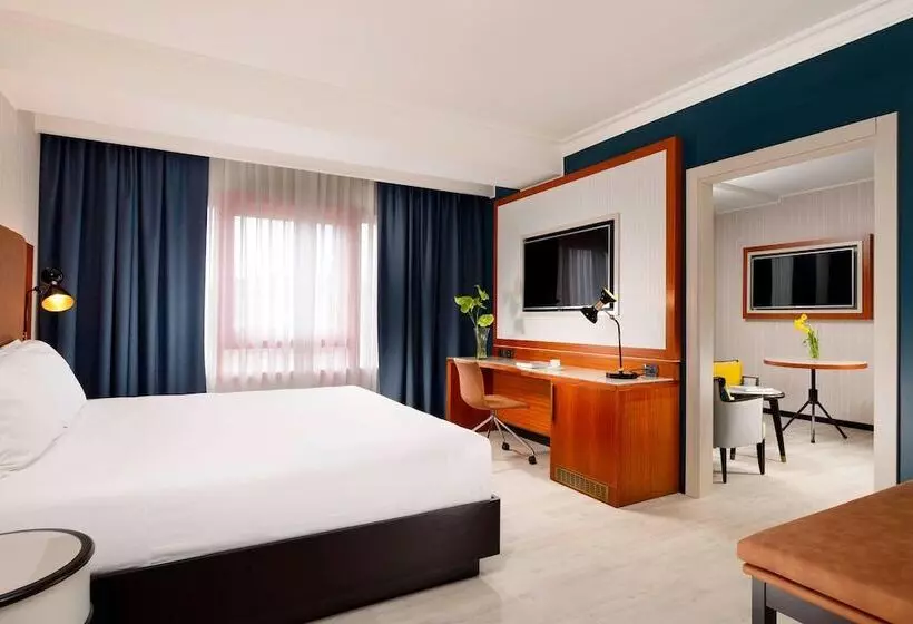 スイート, Four Points By Sheraton Siena