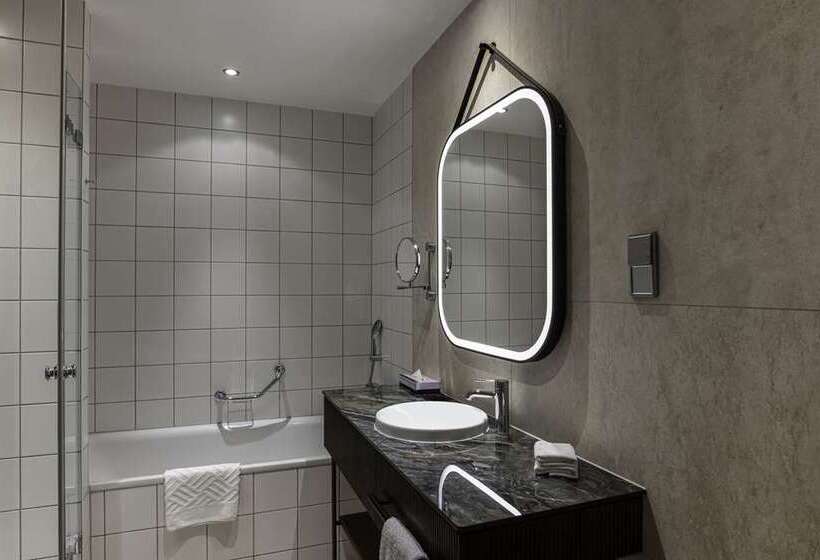 Номер Стандарт, Hilton Cologne