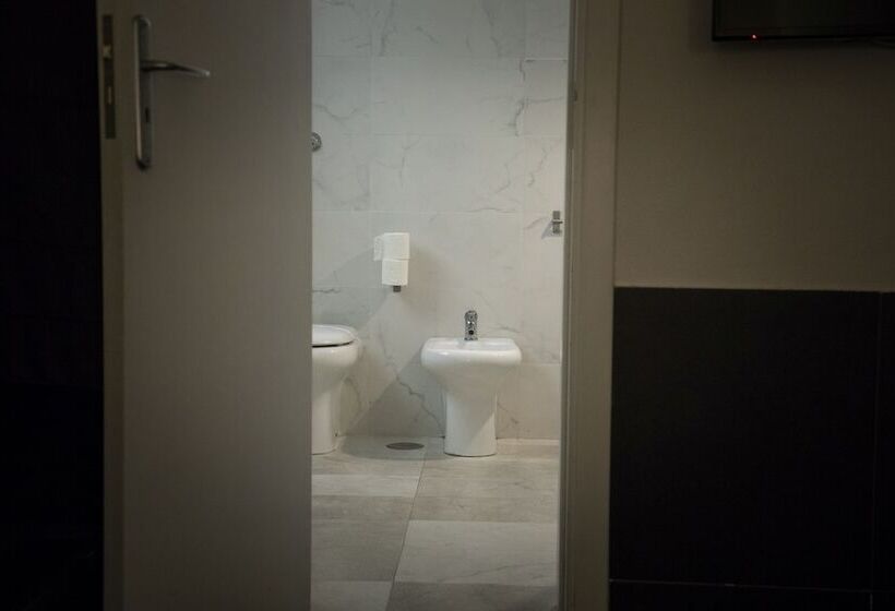 اتاق استاندارد, Ideal City Walk