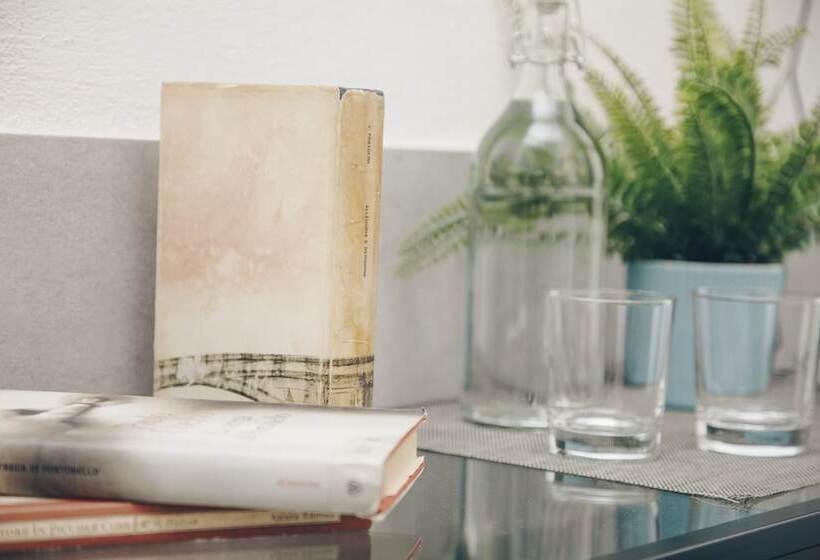 اتاق استاندارد, Ideal City Walk