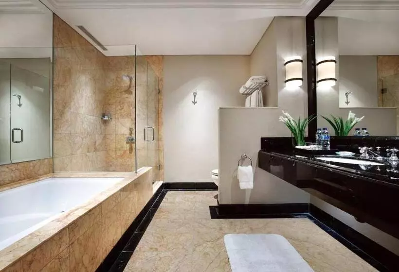 キングサイズベッドのスタンダードルーム, Jw Marriott Hotel Jakarta