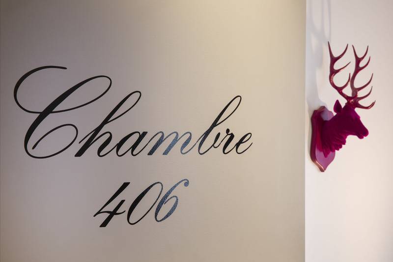 デラックスルーム, Mademoiselle