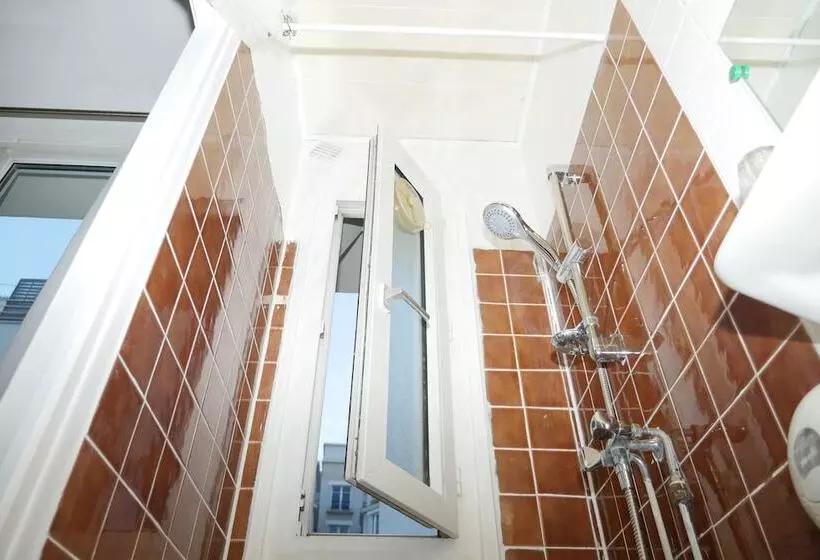 اتاق استاندارد یک نفره, Novex Paris