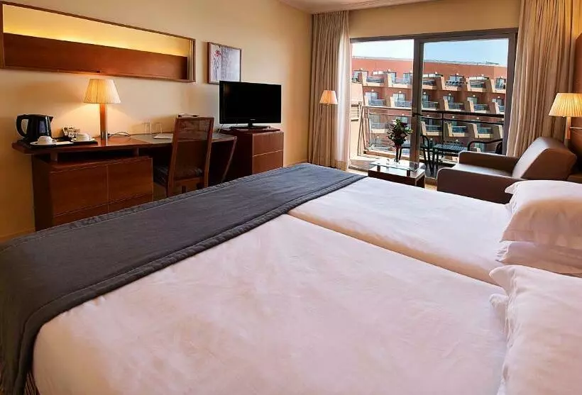 اتاق خانوادگی, Protur Roquetas Hotel & Spa