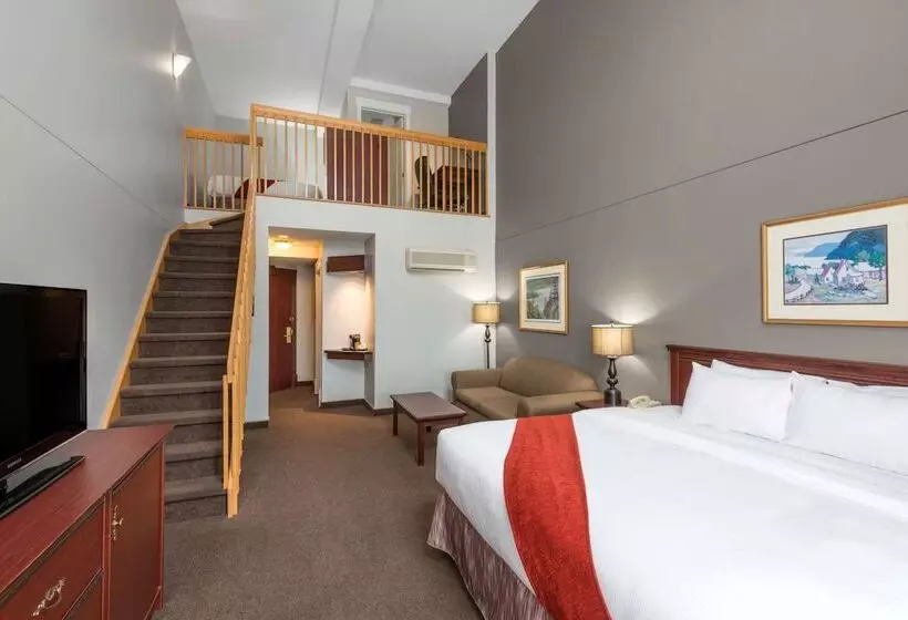 スイート, Ramada Plaza By Wyndham Gatineau/manoir Du Casino