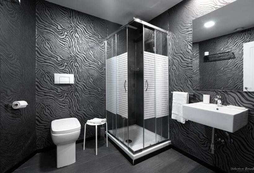 Quarto standart individual, Deco