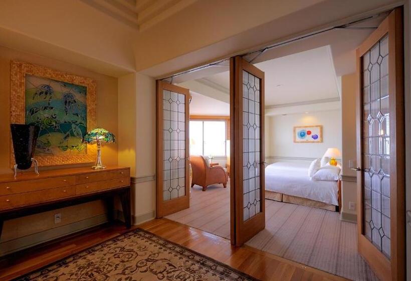 Penthouse Suite, The Naha Terrace