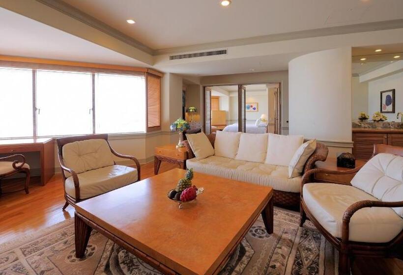 סוויטת פנטהאוז, The Naha Terrace