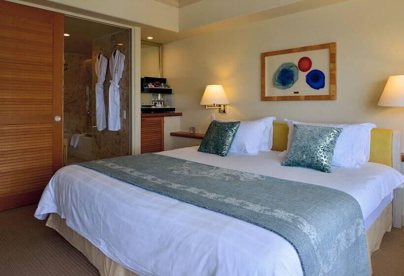 חדר קלאב, The Naha Terrace