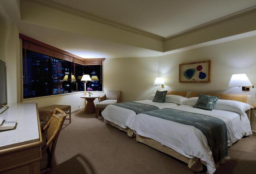 חדר קלאב, The Naha Terrace