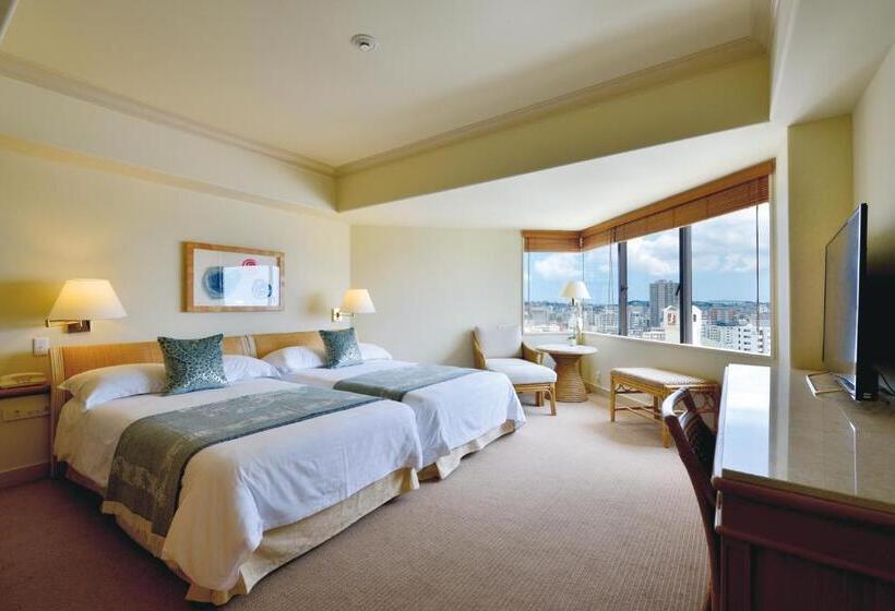 חדר קלאב, The Naha Terrace