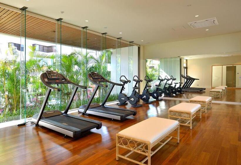 סוויטה אקזקיוטיב, The Naha Terrace