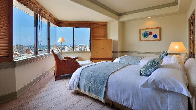 סוויטה אקזקיוטיב, The Naha Terrace