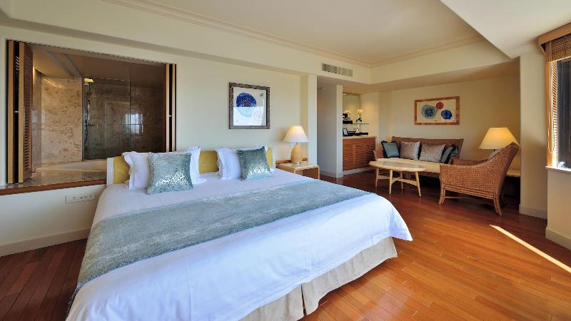 סוויטת אקזקיוטיב, עם מיטת קינג, The Naha Terrace