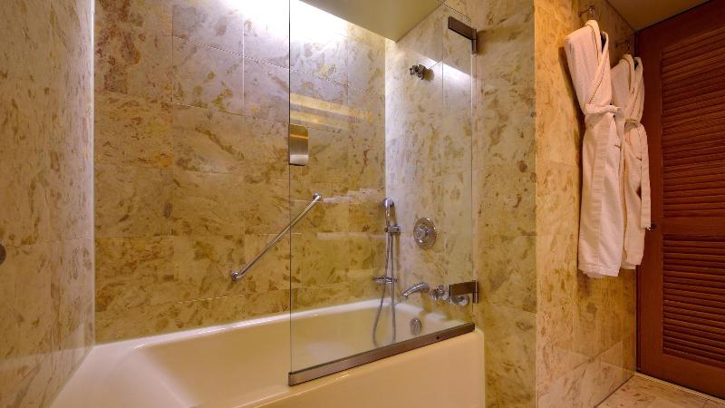 חדר דחוקס עם מיטת קינג, The Naha Terrace