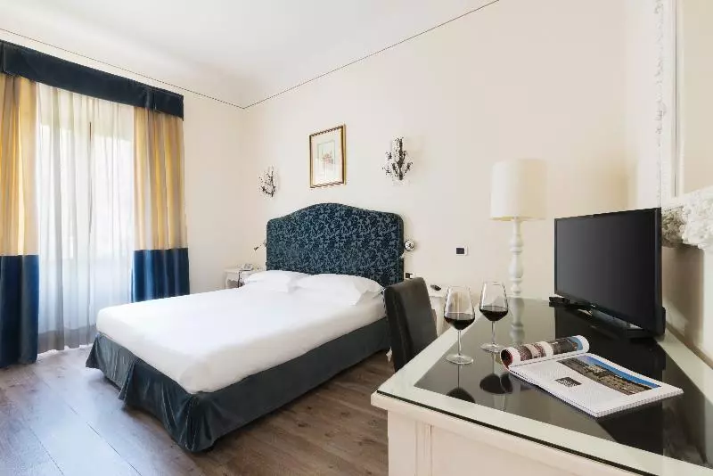 Classic Kolmen Hengen Huone, Fh55 Hotel Villa Fiesole