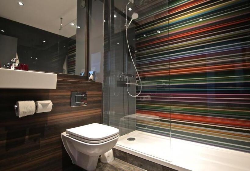 패밀리 룸, Village Hotel Birmingham Dudley