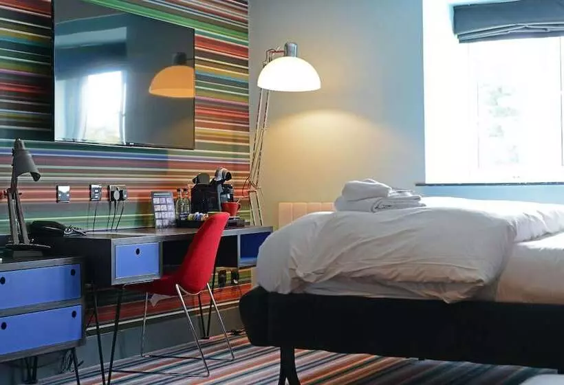 クラブルーム, Village Hotel Birmingham Dudley