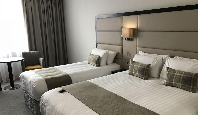 اتاق کلاسیک, Menlo Park Hotel