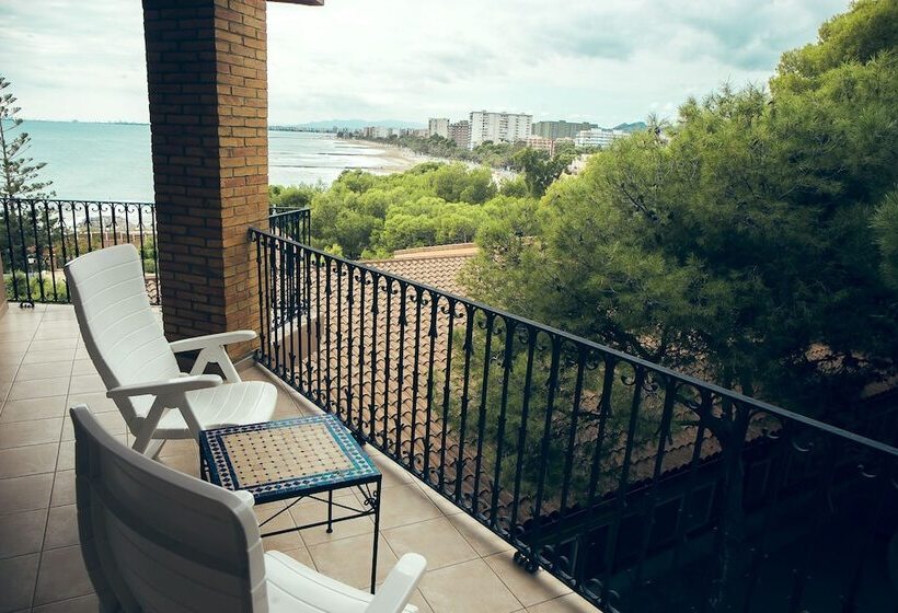 コンフォートルーム, Palasiet Thalasso Clinic & Hotel