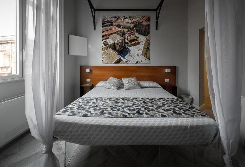 带大床的豪华间, Suite Del Ponte Normanno