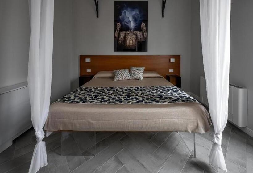 带大床的豪华间, Suite Del Ponte Normanno