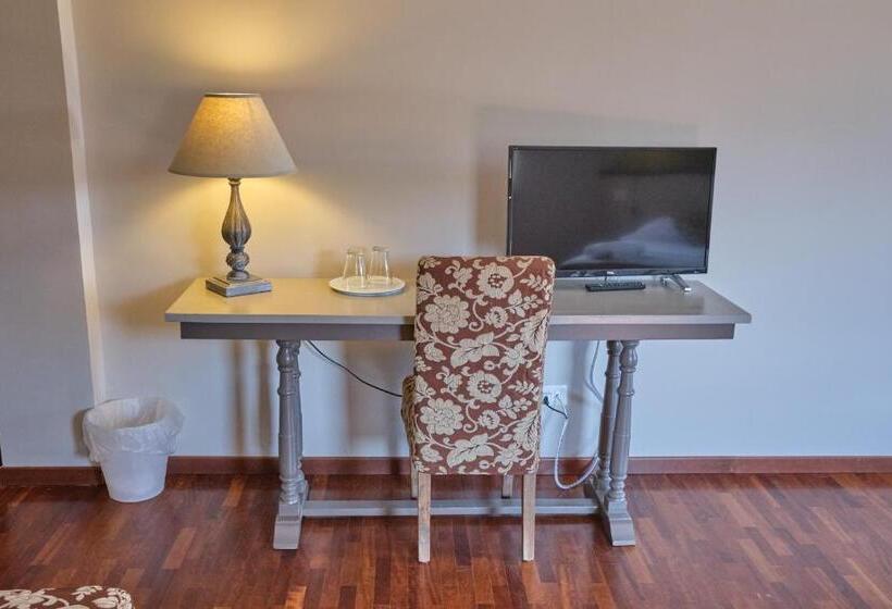 سوییت جونیور, Tenuta Edone  Country House