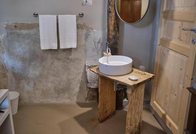 سوییت خانوادگی, Tenuta Edone  Country House