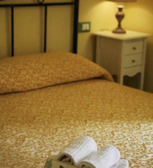 غرفة قياسية رباعية, La Stella Di Keplero