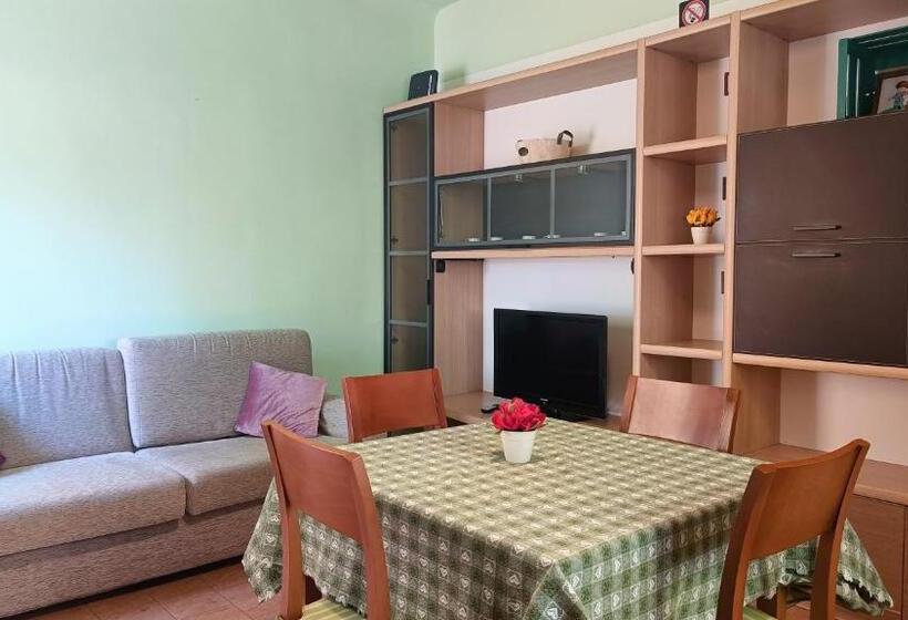 דירת חדר בקומת קרקע, Edera Rooms And Apartment