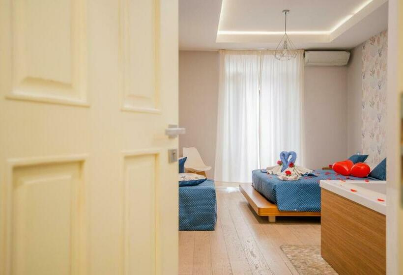 سوئیت با وان آب گرم, Le Suite Del Nostromo