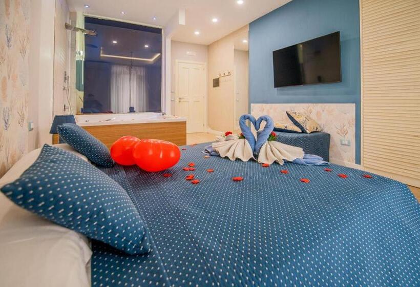 سوئیت با وان آب گرم, Le Suite Del Nostromo