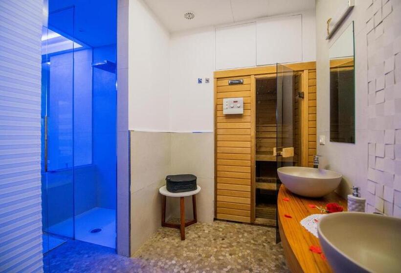 سوییت سوپریور, Le Suite Del Nostromo