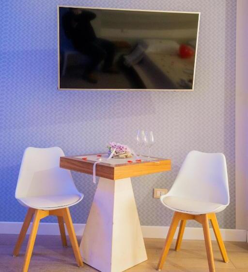 سوییت سوپریور, Le Suite Del Nostromo