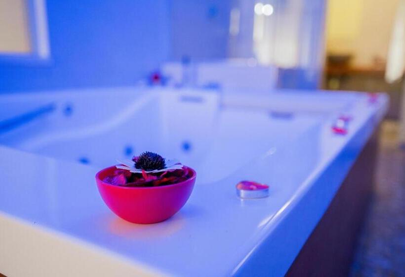 سوییت سوپریور, Le Suite Del Nostromo