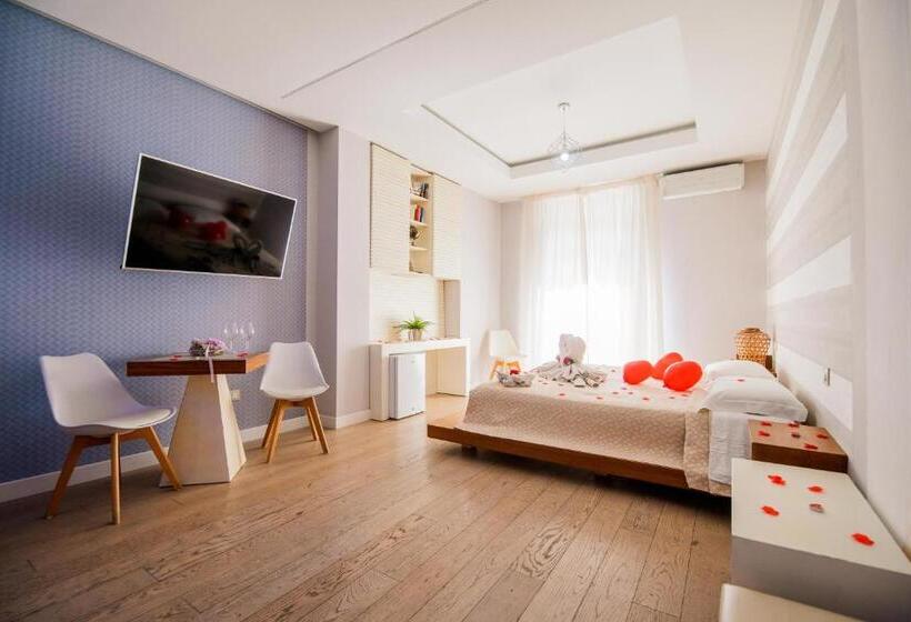 سوییت سوپریور, Le Suite Del Nostromo