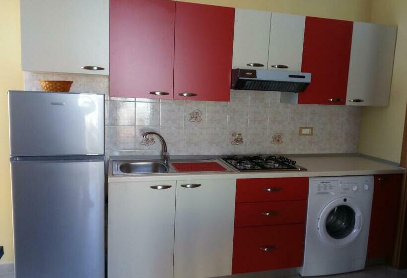 דירת חדר, Villa Paeonia