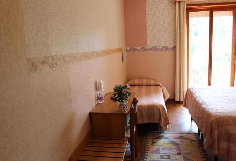 标准三人间, Da Elio