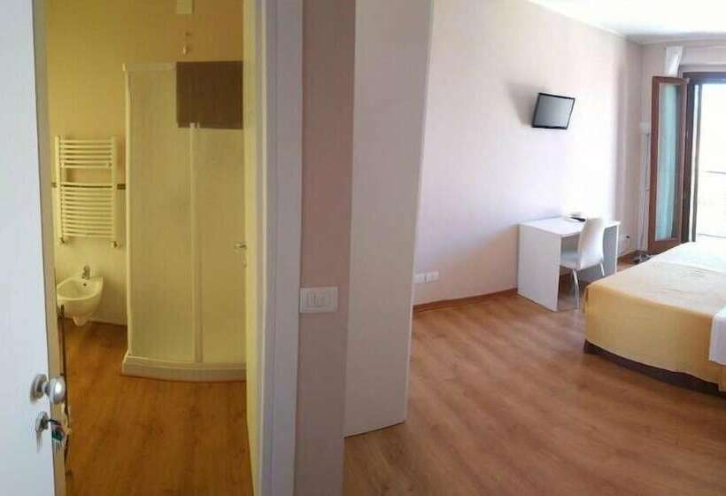 Номер Стандарт, B&b La Marina