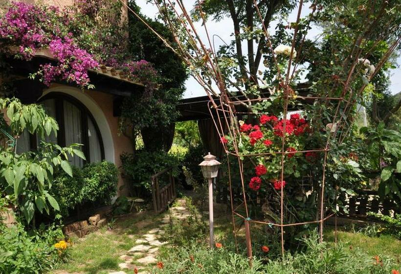 חדר סטנדרט לשלושה, Affittacamere Sa Bratza Vacanze