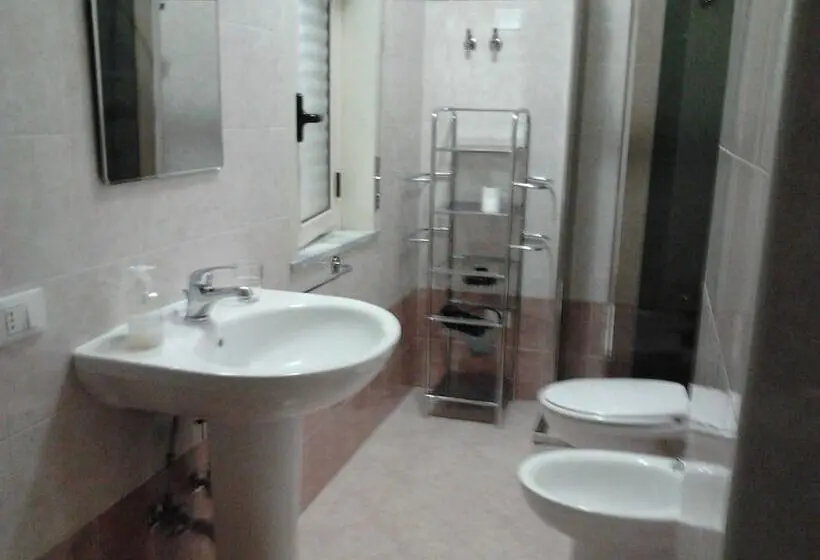 اتاق ساده چهارنفره, B&b Il Gabbiano