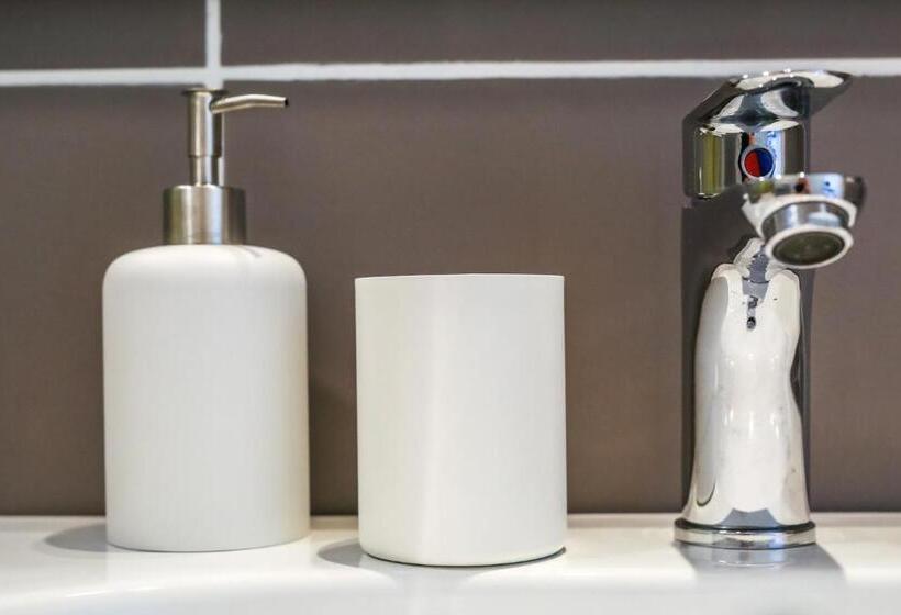 اتاق استاندارد با بالکن, B&b Warmup Grosseto   Parcheggio Incluso Nella Corte Interna