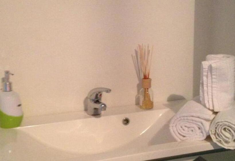 Трехместный Номер Стандарт с Балконом, Giannina