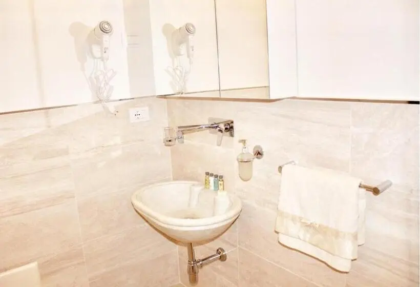 اتاق لوکس یک تخته, Agriturismo Le Fontanelle Da Valente