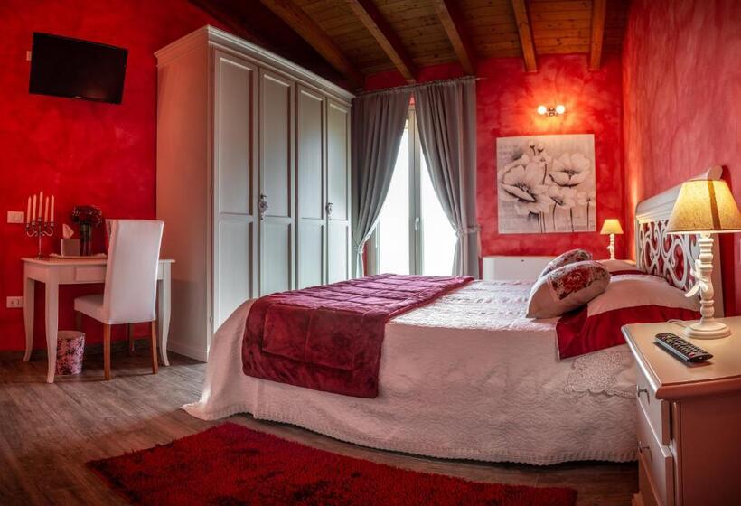 디럭스 트리플 룸, Agriturismo Le Fontanelle Da Valente