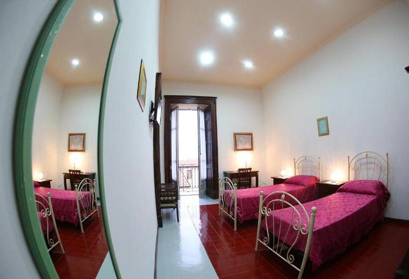 バルコニー付きスタンダードルーム, Casa Lissania