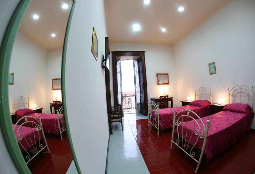 バルコニー付きスタンダードルーム, Casa Lissania