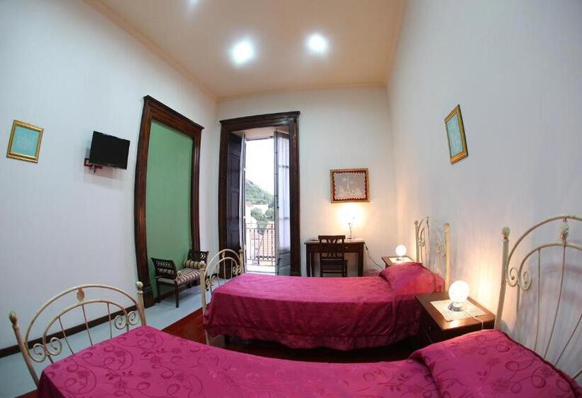 バルコニー付きスタンダードルーム, Casa Lissania