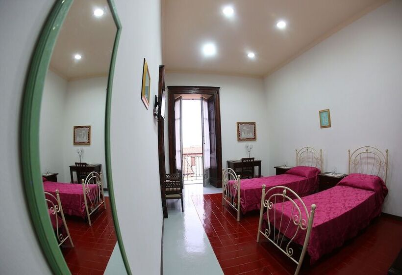 バルコニー付きスタンダードルーム, Casa Lissania